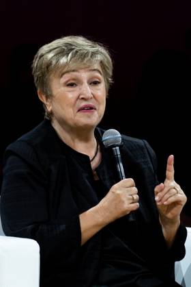 The IMF–World Bank Group Annual Meetings 2026 in Bangkok, Thailand. – 12 Oct 2026 Kristalina Georgieva, the International Monetary Fund (IMF) Managing Director, speaks at the World Bank Group s flagship forum, Small AI: More and Better Jobs, during the IMF–World Bank Group Annual Meetings 2026. The IMF–World Bank Group Annual Meetings 2026 will take place at the Queen Sirikit National Convention Center in Bangkok from October 12-18, 2026, drawing over 15,000 delegates from 191 member countries as Thailand hosts this prestigious event for the first time in 35 years. Bangkok Thailand Copyright: xPeeraponxBoonyakiatx xSOPAxImagesx Peerapon-Boonyakiat-1458119