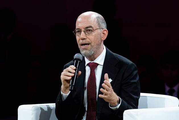 The IMF–World Bank Group Annual Meetings 2026 in Bangkok, Thailand. – 12 Oct 2026 Doron Avni, Vice President of Government Affairs and Public Policy for Emerging Markets at Google, speaks at the World Bank Group s flagship forum, Small AI: More and Better Jobs, during the IMF–World Bank Group Annual Meetings 2026. The IMF–World Bank Group Annual Meetings 2026 will take place at the Queen Sirikit National Convention Center in Bangkok from October 12-18, 2026, drawing over 15,000 delegates from 191 member countries as Thailand hosts this prestigious event for the first time in 35 years. Bangkok Thailand Copyright: xPeeraponxBoonyakiatx xSOPAxImagesx Peerapon-Boonyakiat-1458135