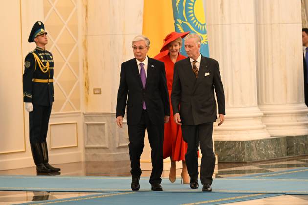Kazakhstan s President Kassym-Jomart Tokayev; Queen Mathilde of Belgium and King Philippe - Filip of Belgium pictured at the welcome ceremony at the presidential palace during the official state visit of the Belgian King and Queen to Kazakhstan, on Monday 12 October 2026. The first State Visit of Belgium s royal couple in central Asia from 11 to 14 October 2026, aims to highlight bilateral cooperation in the economic, academic, and cultural fields.  POOLxDIDIERxLEBRUN 189535847