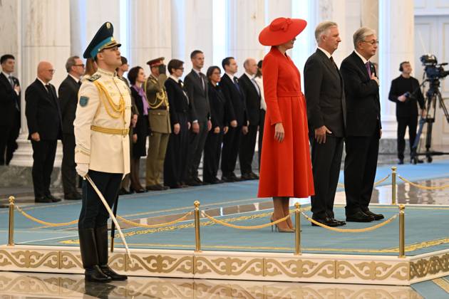 Queen Mathilde of Belgium; King Philippe - Filip of Belgium and Kazakhstan s President Kassym-Jomart Tokayev pictured at the welcome ceremony at the presidential palace during the official state visit of the Belgian King and Queen to Kazakhstan, on Monday 12 October 2026. The first State Visit of Belgium s royal couple in central Asia from 11 to 14 October 2026, aims to highlight bilateral cooperation in the economic, academic, and cultural fields.  POOLxDIDIERxLEBRUN 189535864