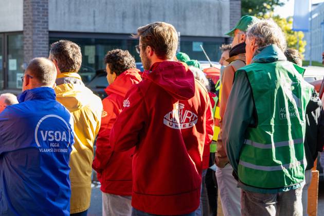 VSAO, ACOD and ACV logo pictured during a strike in the public services in Belgium, against the Federal Government s budgetary measures, organised by the trade unions on Monday 12 October 2026 in Brussels.  NICOLASxMAETERLINCK 189537701