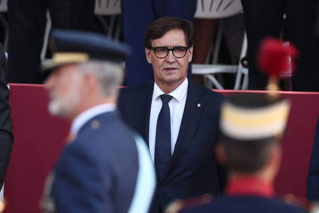 October 12 Parade for Hispanic Heritage Day Salvador Illa, President of the Generalitat de Catalunya, during the solemn ceremony honoring the national flag and the military parade on October 12, Hispanic Heritage Day, at Plaza de Cánovas del Castillo, on October 12, 2026, in Madrid, Spain. The events begin with the flag-raising ceremony and are followed by a tribute to those who gave their lives for the country. Subsequently, the military air and ground parades begin. Approximately 4,400 members of the Armed Forces, the security forces, and various civilian public institutions are participating this year in the parade presided over by the King and Queen. The aerial parade featured 50 fighter, training, and transport aircraft, as well as ar Copyright: xEduardoxParrax 7840593