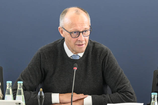 im Bild v.l.: Friedrich Merz MdB, GER, Berlin, Bildtermin - vor der Bundesvorstandssitzung mit Bundeskanzler Friedrich Merz MdB, 12.10.2026, Copyright: HMBxMedia UwexKoch