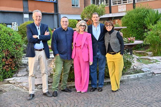 IPA89593404 - Rome: Rai Studios on Via Teulada. Photocall for the TV series Libera: The Case of Elena Palma. Pictured: Matteo Levi, Gianluca Mazzella, Lunetta Savino, Matteo Martari, Anouk Andaloro  Copyright: xMaurizioxD Avanzox xMaurizioxDxAvanzox IPA89593404