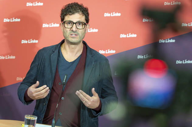 Luigi Pantisano EUR, Deutschland, Berlin, 12.10.2026: Pressekonferenz von Luigi Pantisano Vorsitzender der Partei Die Linke im Karl-Liebknecht-Haus zu aktuellen Themen.