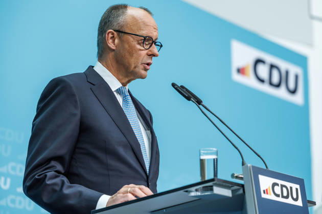 Pressekonferenz mit dem Vorsitzenden der CDU Deutschlands, Bundeskanzler Friedrich Merz und der Generalsekretärin der CDU Deutschlands Franziska Hoppermann Pressekonferenz mit dem Vorsitzenden der CDU Deutschlands, Bundeskanzler Friedrich Merz und der Generalsekretärin der CDU Deutschlands Franziska Hoppermann am 12.10.2026 in Berlin. Berlin Berlin Deutschland CDU-Bundesgeschäftsstelle (Konrad-Adenauer-Haus)
