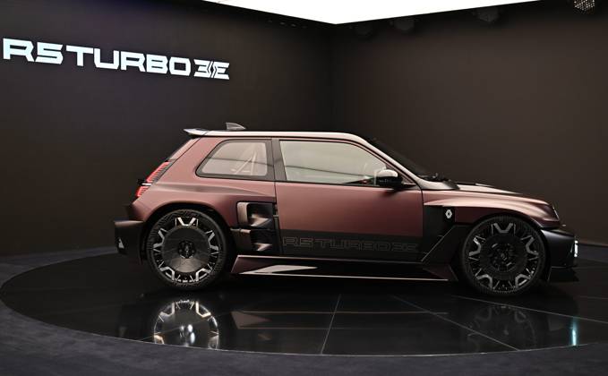 2026 PARIS MOTOR SHOW PHOTOPQR OUEST FRANCE Franck Dubray Paris, Oct. 12, 2026 Paris Motor Show, Porte de Versailles, Paris Renault R5 Turbo Booth Photo by Franck Dubray Oct. 12, 2026 Paris Motor Show, Paris, France  Copyright: xPHOTOPQR OUESTxFRANCE MAXPPPxFranckxDubrayx 20261012OFR0377 20261012OFR0377