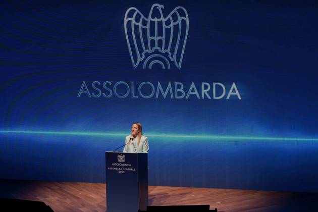 Italian PM Meloni addresses Assolombarda in Milan MILAN, ITALY, OCTOBER 12, 2026: Italian Prime Minister Giorgia Meloni addresses an audience of Lombard entrepreneurs during the Assolombarda general assembly at the Teatro Dal Verme in Milan, focusing on industrial competitiveness, energy costs, and economic growth strategies. Milan Italy Copyright: x xcalogeroxrussox xJNAxPressx