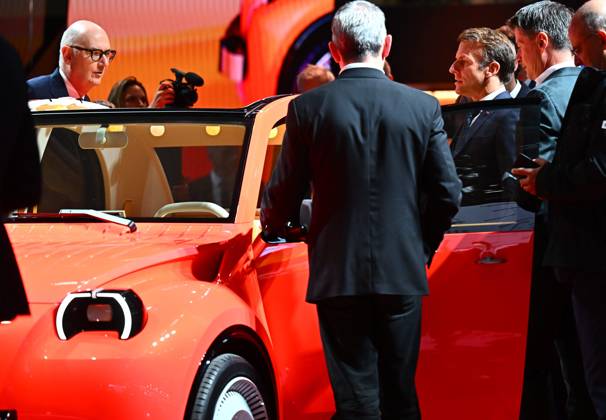 2026 PARIS AUTO SHOW PHOTOPQR OUEST FRANCE Franck Dubray Paris, Oct. 12, 2026 Paris Auto Show at Porte de Versailles in Paris Citroën booth featuring the new 2CV Emmanuel Macron next to the 2CV Photo by Franck Dubray, Oct. 12 2026 Paris Motor Show, Paris, France  Copyright: xPHOTOPQR OUESTxFRANCE MAXPPPxFranckxDubrayx 20261012OFR0416 20261012OFR0416