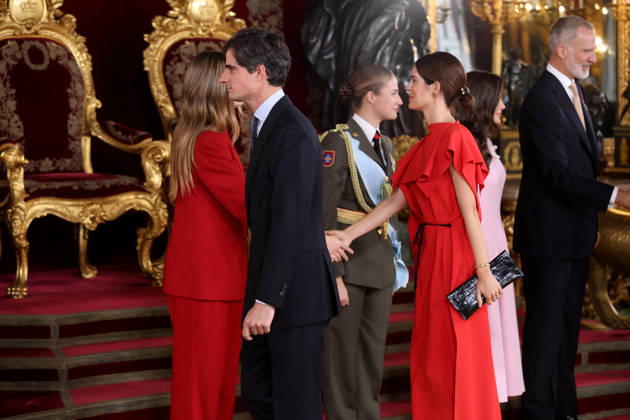 The King and Queen, the Princess of Asturias, and Infanta Sofía preside over the reception at the Royal Palace in celebration of National Day. Fernando Fitz James Stuart y Solís and Sofía Palazuelo during the reception with the King and Queen, Princess Leonor, and Infanta Sofía on the occasion of National Day, at the Royal Palace, on October 12, 2026, in Madrid, Spain. The event is presided over by the King and Queen, the Princess of Asturias, and Infanta Sofía following the solemn ceremony honoring the national flag and the military parade held in Plaza de Cánovas del Castillo. The purpose of the National Day commemoration is to solemnly recall moments in our collective history that form part of our shared historical, cultural, and social Copyright: xRaulxTerrelx 7841002