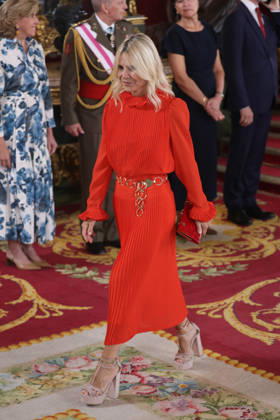 The King and Queen, the Princess of Asturias, and Infanta Sofía preside over the reception at the Royal Palace in celebration of National Day Eugenia Martínez de Irujo during the reception with the King and Queen, Princess Leonor, and Infanta Sofía on the occasion of National Day, at the Royal Palace, on October 12, 2026, in Madrid, Spain. The event is presided over by the King and Queen, the Princess of Asturias, and Infanta Sofía following the solemn ceremony honoring the national flag and the military parade held in Plaza de Cánovas del Castillo. The purpose of the National Day commemoration is to solemnly recall moments in our collective history that form part of our shared historical, cultural, and social heritage, recognized as such Copyright: xRaulxTerrelx 7841028