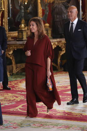 The King and Queen, the Princess of Asturias, and Infanta Sofía preside over the reception at the Royal Palace in celebration of National Day. Ana Rosa Quintana during the reception with the King and Queen, Princess Leonor, and Infanta Sofía on the occasion of National Day, at the Royal Palace, on October 12, 2026, in Madrid, Spain. The event is presided over by the King and Queen, the Princess of Asturias, and Infanta Sofía following the solemn ceremony honoring the national flag and the military parade held in Plaza de Cánovas del Castillo. The purpose of the National Day commemoration is to solemnly recall moments in our collective history that form part of our shared historical, cultural, and social heritage, recognized as such by the Copyright: xRaulxTerrelx 7841044