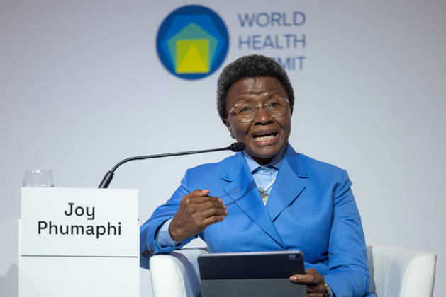 World Health Summit 2026 Weltgesundheitsgipfel 2. Tag Deutschland, Berlin am 12. Oktober 2026: Veröffentlichung des Abschlussberichts (Capstone Insights Report) des Global Preparedness Monitoring Board (GPMB). Launch of the GPMB Capstone Insights Report Getting Ahead of Pandemic Risk: Insights from Eight Years of Global Monitoring. Im Bild: Joy Phumaphi Ko-Vorsitzende des Global Preparedness Monitoring Board (GPMB) Ehemalige Gesundheitsministerin von Botswana Botswana Global Preparedness Monitoring Board (GPMB) Co-Chair Former Minister of Health Botswana.
