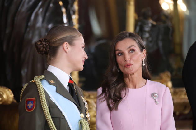The King and Queen, the Princess of Asturias, and Infanta Sofía preside over the reception at the Royal Palace to mark National Day. Princess Leonor and Queen Letizia during the reception held to mark National Day at the Royal Palace on October 12, 2026, in Madrid, Spain. The event is presided over by the King and Queen, the Princess of Asturias, and Infanta Sofía following the solemn ceremony honoring the national flag and the military parade held in Plaza de Cánovas del Castillo. The commemoration of National Day aims to solemnly recall moments in our collective history that form part of our shared historical, cultural, and social heritage, recognized as such by the vast majority of citizens. HISPANIC DAY KING FELIPE QUEEN LETIZIA PRINCE Copyright: xRaulxTerrelx 7841059