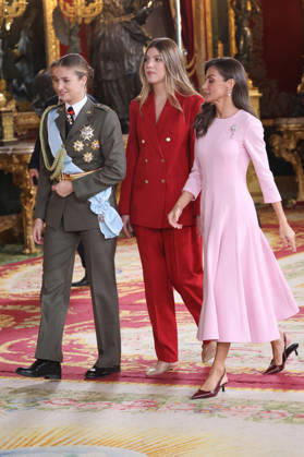 The King and Queen, the Princess of Asturias, and Infanta Sofía preside over the reception at the Royal Palace to mark National Day. Princess Leonor, Infanta Sofía, and Queen Letizia during the reception held to mark National Day, at the Royal Palace on October 12, 2026, in Madrid, Spain. The event is presided over by the King and Queen, the Princess of Asturias, and Infanta Sofía following the solemn ceremony honoring the national flag and the military parade held in Plaza de Cánovas del Castillo. The purpose of the National Day commemoration is to solemnly recall moments in our collective history that form part of our shared historical, cultural, and social heritage, recognized as such by the vast majority of citizens. HISPANIC DAY KING Copyright: xRaulxTerrelx 7841062