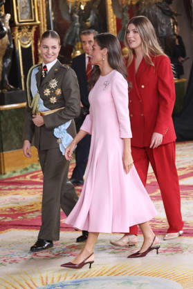 The King and Queen, the Princess of Asturias, and Infanta Sofía preside over the reception at the Royal Palace to mark National Day. Princess Leonor, Infanta Sofía, and Queen Letizia during the reception held to mark National Day, at the Royal Palace on October 12, 2026, in Madrid, Spain. The event is presided over by the King and Queen, the Princess of Asturias, and Infanta Sofía following the solemn ceremony honoring the national flag and the military parade held in Plaza de Cánovas del Castillo. The purpose of the National Day commemoration is to solemnly recall moments in our collective history that form part of our shared historical, cultural, and social heritage, recognized as such by the vast majority of citizens. HISPANIC DAY KING Copyright: xRaulxTerrelx 7841063