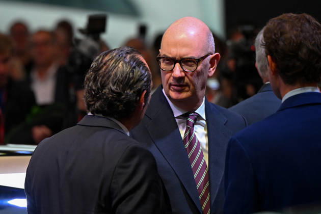 Roland Lescure, Minister of the Economy, Finance, and Industrial, Energy, and Digital Sovereignty, attends the 2026 Paris Motor Show at Paris Expo · Porte de Versailles in Paris, France, on October 12, 2026 Lionel Urman Bestimage Roland Lescure at the international Paris Motor Show at the Porte de Versailles in Paris, France, on October 12, 2026 Paris France Copyright: xLIONELxURMANxx xBESTIMAGExLIONELxURMANxx xBESTIMAGEx