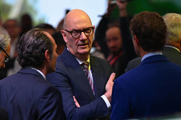 Roland Lescure, Minister of the Economy, Finance, and Industrial, Energy, and Digital Sovereignty, attends the 2026 Paris Motor Show at Paris Expo · Porte de Versailles in Paris, France, on October 12, 2026 Lionel Urman Bestimage Roland Lescure at the international Paris Motor Show at the Porte de Versailles in Paris, France, on October 12, 2026 Paris France Copyright: xLIONELxURMANxx xBESTIMAGExLIONELxURMANxx xBESTIMAGEx
