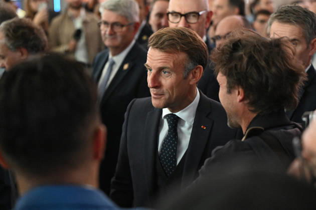 French President Emmanuel Macron, accompanied by Luc Chatel and Roland Lescure, Minister of the Economy, Finance, and Industrial, Energy, and Digital Sovereignty, attends the 2026 Paris Motor Show at Paris Expo · Porte de Versailles in Paris, France, on October 12, 2026. Lionel Urman Bestimage French President Emmanuel Macron at the international Paris Motor Show at the Porte de Versailles in Paris, France, on October 12, 2026. Paris, France Copyright: xLIONELxURMANxx xBESTIMAGExLIONELxURMANxx xBESTIMAGEx