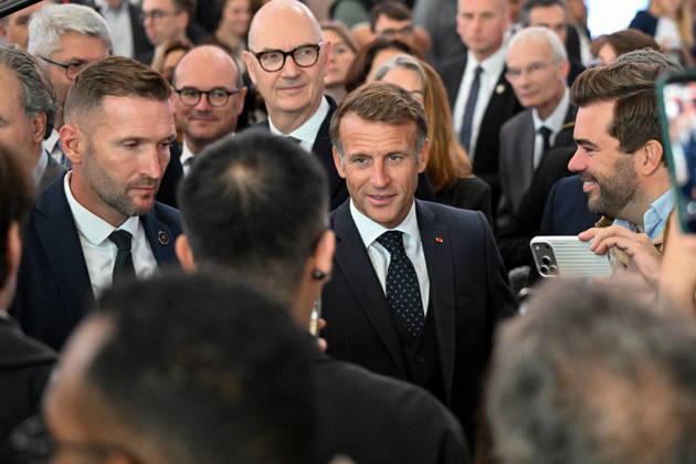 French President Emmanuel Macron, accompanied by Luc Chatel and Roland Lescure, Minister of the Economy, Finance, and Industrial, Energy, and Digital Sovereignty, attends the 2026 Paris Motor Show at Paris Expo · Porte de Versailles in Paris, France, on October 12, 2026. Lionel Urman Bestimage French President Emmanuel Macron at the international Paris Motor Show at the Porte de Versailles in Paris, France, on October 12, 2026. Paris, France Copyright: xLIONELxURMANxx xBESTIMAGExLIONELxURMANxx xBESTIMAGEx