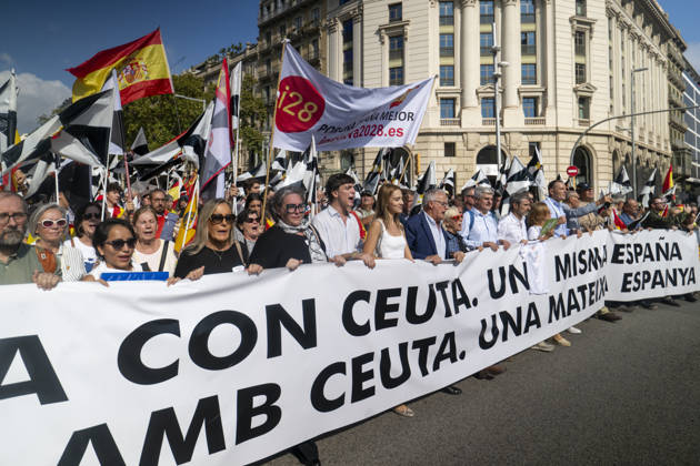 Demonstration in Barcelona under the slogan Catalonia with Ceuta: One Spain —Several people during a demonstration under the slogan Catalonia with Ceuta: One Spain, on October 12, 2026, in Barcelona, Catalonia, Spain. The rally marking October 12, organized by Unidos por Ceuta, Espanya i Catalans, Catalunya Suma, S’ha Acabat, and Impulso Ciudadano, aims to celebrate the National Day and reaffirm the unity of Spain and the ties between Catalonia and Ceuta. OCTOBER 12, 2026 Lorena Sopê Barcelona, Catalonia Barcelona, Catalonia, Spain Copyright: xLorenaxSopênax 7841080