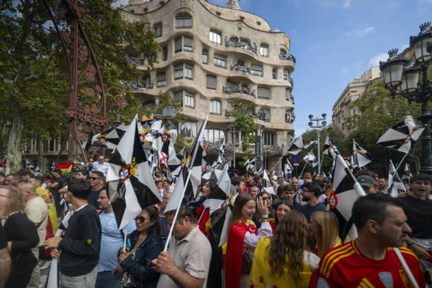 Demonstration in Barcelona under the slogan Catalonia with Ceuta: One Spain —Several people during a demonstration under the slogan Catalonia with Ceuta: One Spain, on October 12, 2026, in Barcelona, Catalonia, Spain. The rally marking October 12, organized by Unidos por Ceuta, Espanya i Catalans, Catalunya Suma, S’ha Acabat, and Impulso Ciudadano, aims to celebrate the National Day and reaffirm the unity of Spain and the ties between Catalonia and Ceuta. OCTOBER 12, 2026 Lorena Sopê Barcelona, Catalonia Barcelona, Catalonia, Spain Copyright: xLorenaxSopênax 7841091