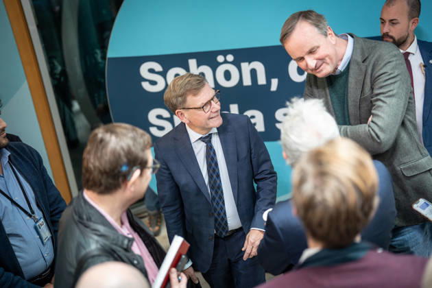 Außenminister Johann Wadephul im Konrad-Adenauer-Haus, im Gespräch mit Journalisten;Präsidiumsklausurtagung der CDU Deutschlands in Berlin, Oktober 2026, Berlin Berlin Deutschland Konrad-Adenauer-Haus