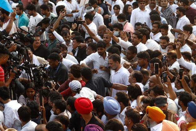 October 12, 2026, New Delhi, India: NEW DELHI, INDIA, OCTOBER 12, 2026: Congress leader Rahul Gandhi takes part in a protest march from Barakhamba Road towards the Supreme Court in New Delhi, demanding the resignation of India s Chief Election Commissioner Gyanesh Kumar over alleged irregularities in the Special Intensive Revision (SIR) of electoral rolls. The Election Commission denies wrongdoing. New Delhi India - ZUMAq101 20261012_zna_q101_042 Copyright: xVishalxKapoorx