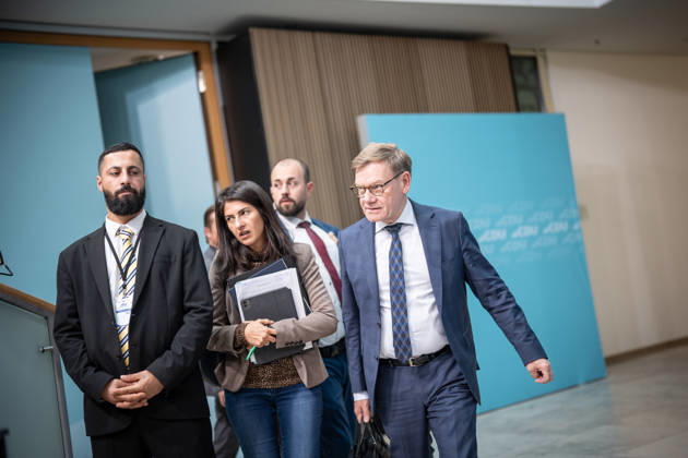 Außenminister Johann Wadephul im Konrad-Adenauer-Haus, mit Serap Güler, Staatsministerin beim Bundesminister des Auswärtigen;Präsidiumsklausurtagung der CDU Deutschlands in Berlin, Oktober 2026, Berlin Berlin Deutschland Konrad-Adenauer-Haus