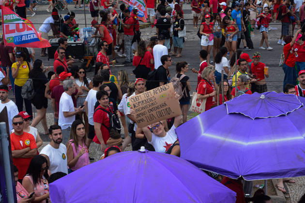 RIO DE JANEIRO, RJ - 12.10.2026: BRASIL PELA DEMOCRACIA RJ - Pro-Lula rally held this afternoon (12) during Brazil for democracy RJ held in Copacabana in Rio de Janeiro, RJ. x3030236x  CarlosxSanttos