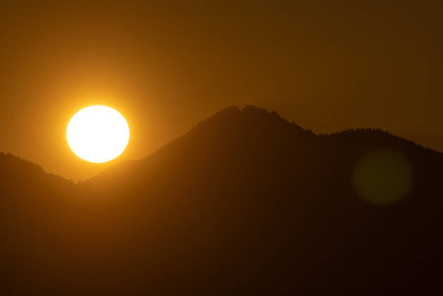 Herbstabend im Allgäu Blick in die Abendsonne in den bayerischen Alpen bei Oberjoch., Bad Hindelang Bayern Deutschland