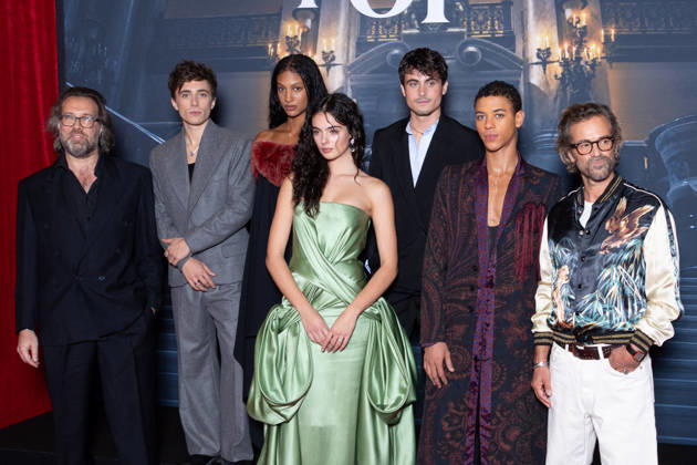 Le Fantome De L Opera Paris Film Premiere Alexandre Castagnetti, Axel Auriant, Laîka Blanc Francard, Deva Cassel, Julien De Saint-Jean, Guillaume Diop, Romain Duris attends Le Fantôme de lOpéra Paris Film Premiere at Pathe Palace on October 12, 2026 in Paris, France. Photo by Nasser Berzane ABACAPRESS.COM Paris France Copyright: xBerzanexNasser ABACAx