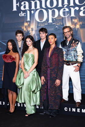 Le Fantome De L Opera Paris Film Premiere Laîka Blanc Francard, Axel Auriant, Deva Cassel, Julien De Saint-Jean, Guillaume Diop, Romain Duris attends Le Fantôme de lOpéra Paris Film Premiere at Pathe Palace on October 12, 2026 in Paris, France. Photo by Nasser Berzane ABACAPRESS.COM Paris France Copyright: xBerzanexNasser ABACAx