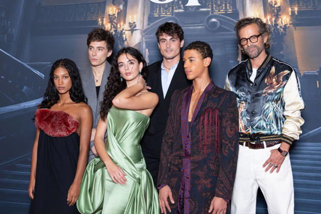 Le Fantome De L Opera Paris Film Premiere Laîka Blanc Francard, Axel Auriant, Deva Cassel, Julien De Saint-Jean, Guillaume Diop, Romain Duris attends Le Fantôme de lOpéra Paris Film Premiere at Pathe Palace on October 12, 2026 in Paris, France. Photo by Nasser Berzane ABACAPRESS.COM Paris France Copyright: xBerzanexNasser ABACAx