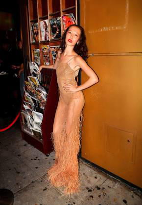 Popstar Cybele Is All Smiles & Looking Fashionably Striking While Heading To Andy s in West Hollywood, CA. Popstar Cybele Is All Smiles & Looking Fashionably Striking While Heading To Andy s Casablanca Party in West Hollywood, CA. 12 Oct 2026 Pictured: Popstar Cybele Is All Smiles & Looking Fashionably Striking While Heading To Andy s Casablanca Party in West Hollywood, CA.  Copyright: xThexMegaxAgencyx@CelebCandidlyx xMEGAx
