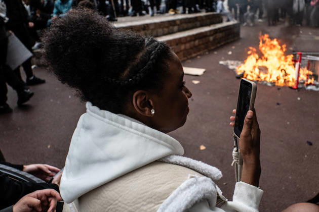 October 13, 2026: Paul-o°luard High School in Saint-Denis is at the center of the news as part of the fifth round of national student protests...The renowned Swedish environmental activist Greta Thunberg visited Paul-o°luard High School in Saint-Denis this morning to offer her direct support to the protesting students. She denounced police violence against the young demonstrators. - ZUMAs287 20261013_zip_s287_015 Copyright: xSadakxSouicix