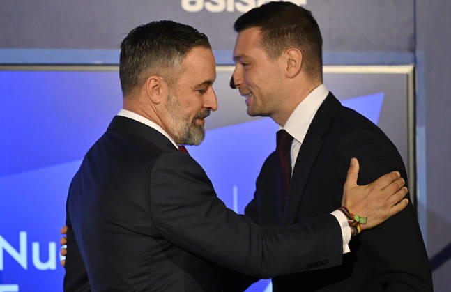 Vox leader Abascal and RN chief Bardella attend Forum Europa in Madrid MADRID, SPAIN - OCTOBER 13: Leader of Spain s far-right Vox party Santiago Abascal (L) and President of France s far-right National Rally (Rassemblement National - RN) party Jordan Bardella (R) attend the Forum Europa session in Madrid, Spain, on October 13, 2026. Burak Akbulut Anadolu Madrid Spain. Editorial use only. Please get in touch for any other usage.  Copyright: x2026xAnadoluxBurakxAkbulutx