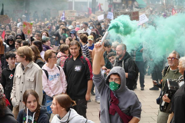 Students protest in Saint-Etienne, France SAINT-ETIENNE, FRANCE - OCTOBER 13: Thousands of people, carrying placards, march during a demonstration called by education unions and high school representatives amid the third teachers strike in two weeks in Saint-Etienne, France, on October 13, 2026. According to the prefecture, around 2,000 people took part in the march, while unions estimated the turnout at at least 4,000. A student delegation was due to meet with the prefect, while high school students called for another day of action on October 17. Stringer Anadolu Saint-Etienne France. Editorial use only. Please get in touch for any other usage. Copyright: x2026xAnadoluxStringerx