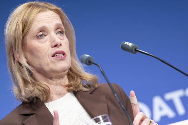Karien Prien besucht Arbeitgebertag 2026 EUR, Deutschland, Berlin, 13.10.2026: Karin Prien (CDU), Bundesministerin für Bildung, Familie, Senioren, Frauen und Jugend auf dem Arbeitgebertag 2026 der Bundesvereinigung der Deutschen Arbeitgeberverbände.