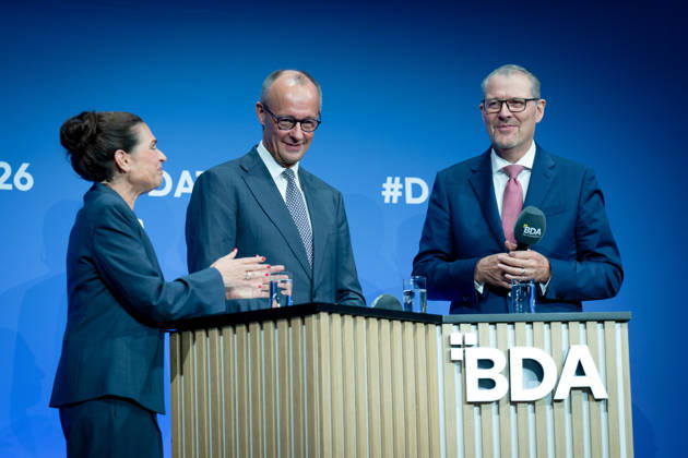 Deutschen Arbeitgebertag, bcc, Berlin Congress Center Deutschen Arbeitgebertag, bcc, Berlin Congress Center, Rainer Dulger, Arbeitgeberpräsident Friedrich Merz, Bundeskanzler Dagmar Rosenfeld Berlin Berlin GER