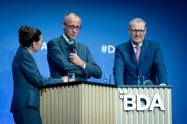 Deutschen Arbeitgebertag, bcc, Berlin Congress Center Deutschen Arbeitgebertag, bcc, Berlin Congress Center, Rainer Dulger, Arbeitgeberpräsident Friedrich Merz, Bundeskanzler Dagmar Rosenfeld Berlin Berlin GER