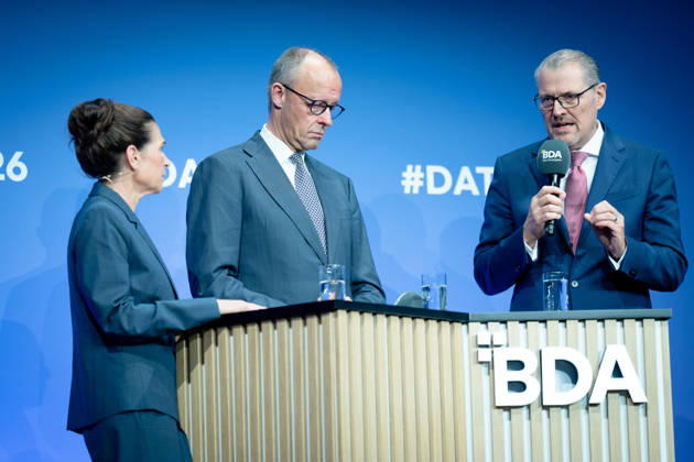 Deutschen Arbeitgebertag, bcc, Berlin Congress Center Deutschen Arbeitgebertag, bcc, Berlin Congress Center, Rainer Dulger, Arbeitgeberpräsident Friedrich Merz, Bundeskanzler Dagmar Rosenfeld Berlin Berlin GER