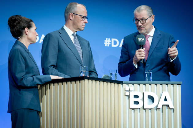 Deutschen Arbeitgebertag, bcc, Berlin Congress Center Deutschen Arbeitgebertag, bcc, Berlin Congress Center, Rainer Dulger, Arbeitgeberpräsident Friedrich Merz, Bundeskanzler Dagmar Rosenfeld Berlin Berlin GER