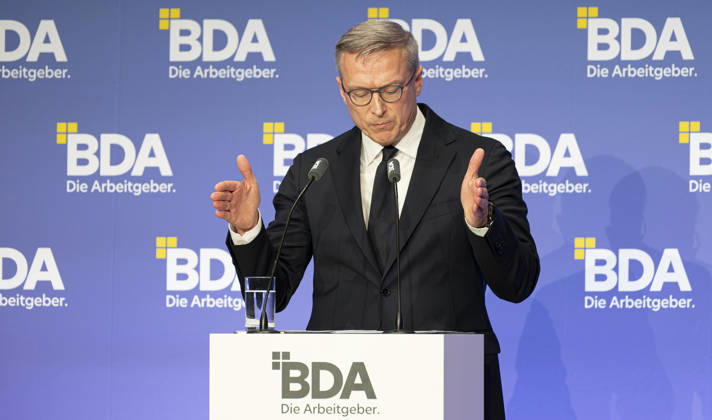 Karsten Wildberger besucht Arbeitgebertag 2026 EUR, Deutschland, Berlin, 13.10.2026: Karsten Wildberger (CDU) , Bundesminister für Digitales und Staatsmodernisierung auf dem Arbeitgebertag 2026 der Bundesvereinigung der Deutschen Arbeitgeberverbände.
