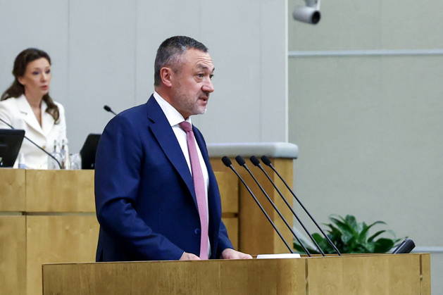 RUSSIA, MOSCOW - OCTOBER 13, 2026: Viktor Pinsky, Chairman of the Russian State Duma s Commission on Rules and Maintenance of Activity of the State Duma, addresses a plenary meeting of the Russian State Duma Moscow Russia  - ZUMAt113 20261013_zaa_t113_380 Copyright: xRussianxStatexDumaxPressxOfficex