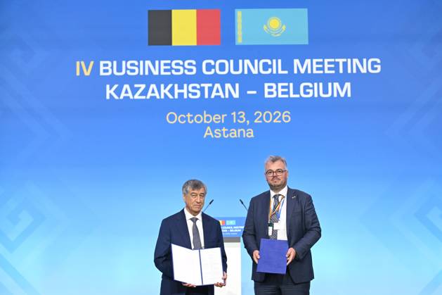 State Visit of King Philippe and Queen Mathilde to Kazakhstan (Day 3) ASTANA, KAZAKHSTAN - OCTOBER 13 : State Visit of King Philippe and Queen Mathilde to Kazakhstan (Day 3) - Kazakh-Belgian Business Council, in the presence of Kassym-Jomart Tokaïev (President of Kazakhstan) Business MoU s Signing VANDEPUTTE GROUP - DANA TRADE LLP (Henry-François Vandeputte, Administrator of Vandeputte Group SA & Mamadiyar Kadyrbekov, Chairman Board of Directors at Dana Trade LLP) on October 13, 2026 in Astana, Kazakhstan, 13 10 2026 Astana Kazakhstan  Copyright: xDidierxLebrunx