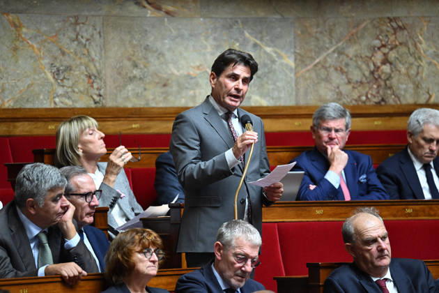 Session Of Questions To The Governement At The National Assembly - Paris French deputy Marc Pena during a session of questions to the government at the National Assembly, French Parliament in Paris, France on octobre 13, 2026. Photo by Tomas Stevens ABACAPRESS.COM Paris France  Copyright: xStevensxTomas ABACAx