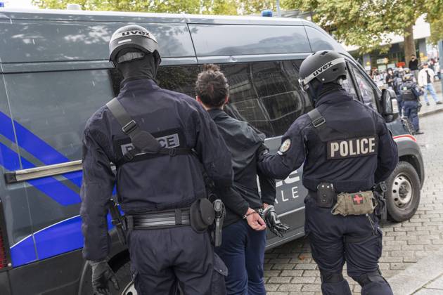 HIGH SCHOOL STUDENTS PROTEST IN RENNES PHOTOPQR OUEST FRANCE Mathieu Pattier Rennes October 13, 2026 High school students protest in Rennes on Tuesday, October 13, 2026, Act V of the high school protest movement. Approximately 8,000 people marched peacefully; at the end of the demonstration, law enforcement used water cannons and tear gas to disperse the crowd, and several arrests were made. PHOTO: MATHIEU PATTIER, OUEST FRANCE France Fires have broken out at several schools in France as students protest by blocking access to educational institutions nationwide over school funding and learning conditions. Rennes, France  Copyright: xPHOTOPQR OUESTxFRANCE MAXPPPxMathieuxPattierx 20261013OFR4490 20261013OFR4490