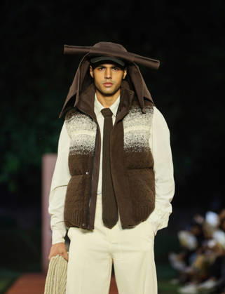 Lakme Fashion Week x FDCI Kicks Off in New Delhi New Delhi, Oct 13 (ANI): A model walks the ramp on the opening day of the Lakme Fashion Week x FDCI, at the France Embassy, in New Delhi on Tuesday. New Delhi Delhi India Copyright: xANIx ANI_20261013435