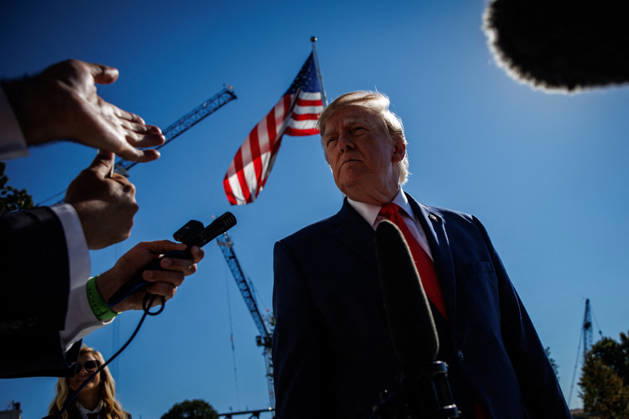 DC: President Trump Departs the White House President Donald Trump speaks to members of the media before departing from the South Lawn of the White House in Marine One on October 13, 2026 in Washington, D.C. Trump is heading to Wasilla, Alaska for a midterm campaign rally in support of Senator Dan Sullivan and Representative Nick Begich before heading to Las Vegas, Nevada where he will spend the night. (Photo by Samuel Corum Pool ABACAPRESS.COM) Washington DC United States  Copyright: xPool ABACAx